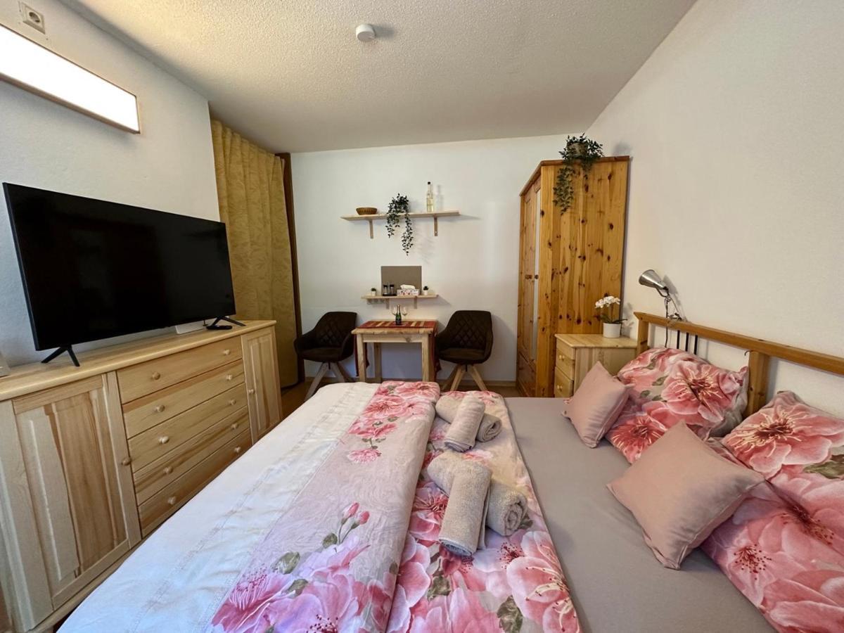 Studio Apartment Bkk Бад Кляйнкирххайм Экстерьер фото